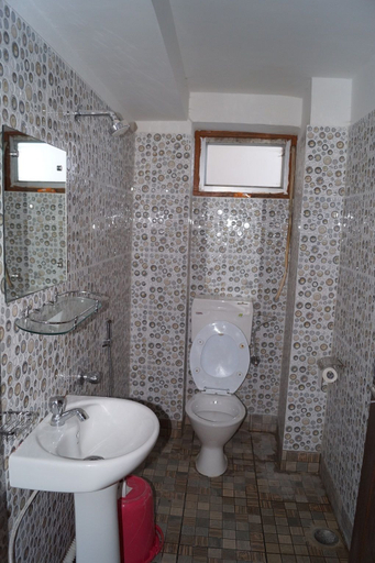 Bathroom 4, Hotel Nirala, Darjiling