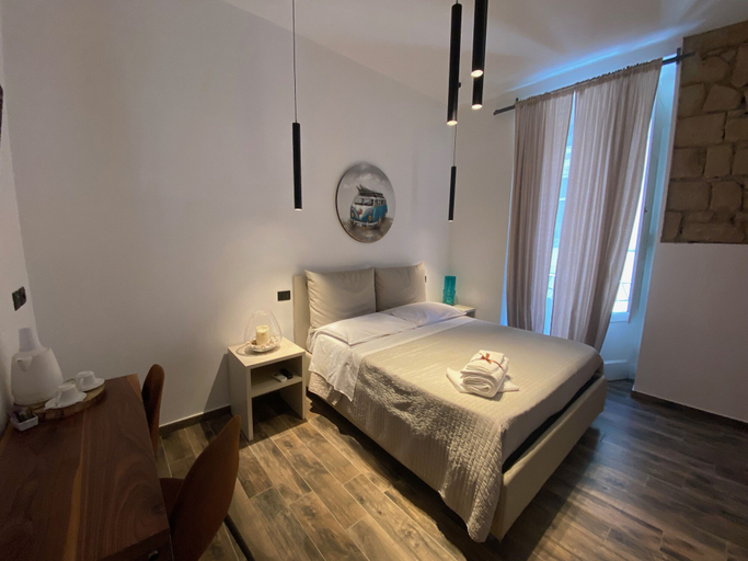 Bedroom 2, Holiday Guesthouse, Salerno