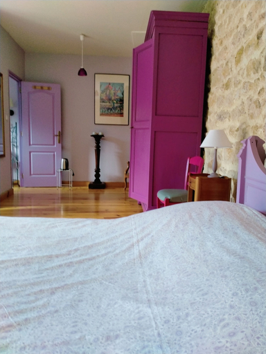 Bedroom 4, La Cadournaise, Gironde