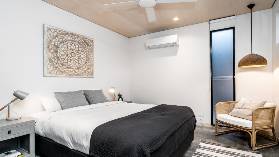 Bedroom 2, Your Luxury Escape - Tallowood, Byron