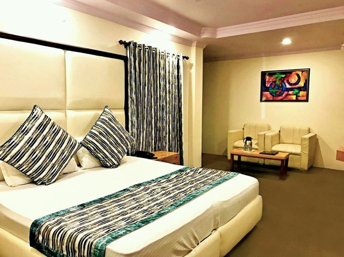 Bedroom 2, Hotel Vintage, Kullu