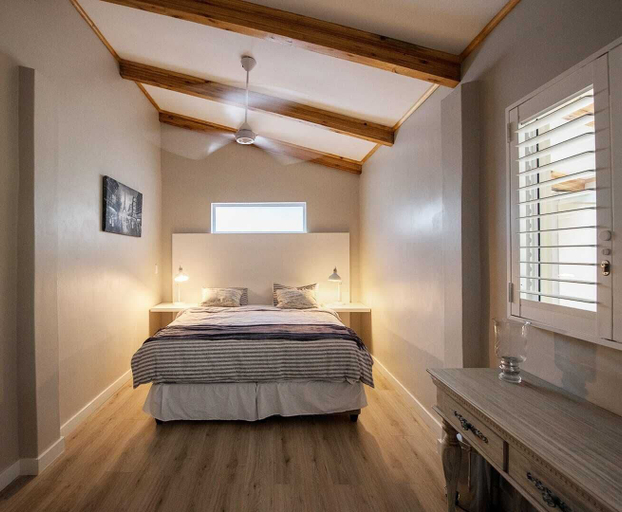 Bedroom 4, Umhlanga Lodge -No children, eThekwini
