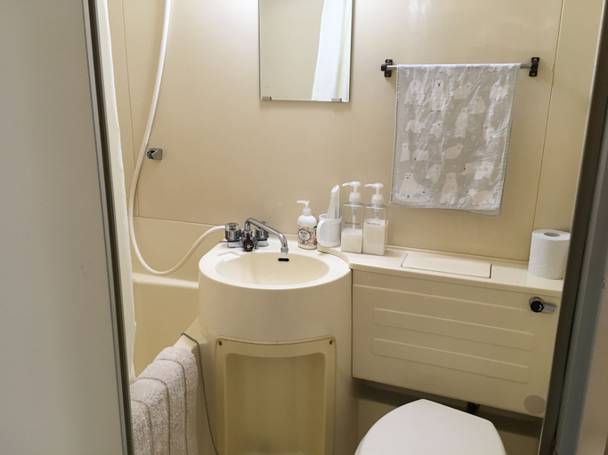 Bathroom, I Am Home Guest House 103, Kyoto