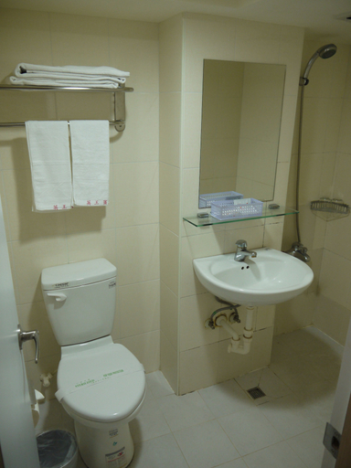 Bathroom 4, Ing Wang Hotel, Tainan