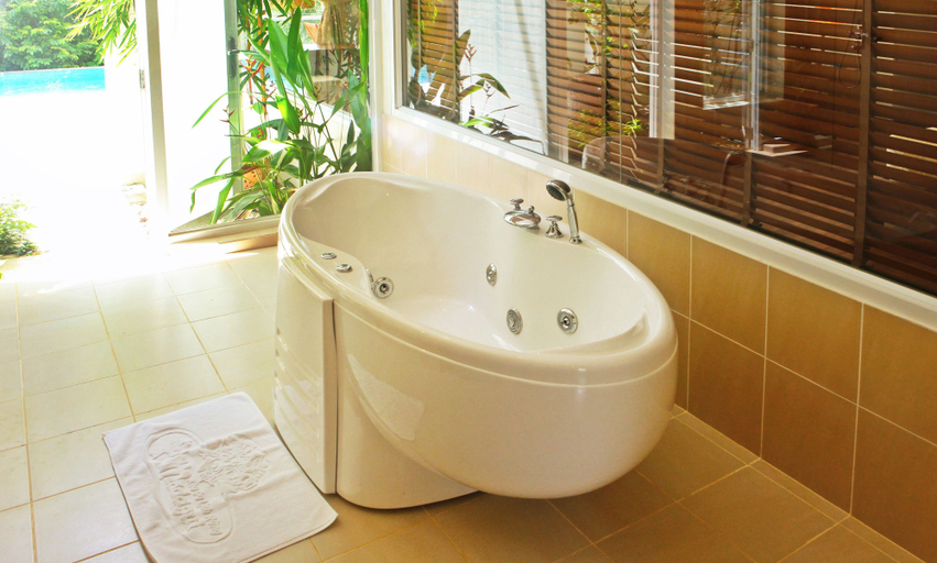 Bathroom 4, Madagui Forest City, Đạ Huoai