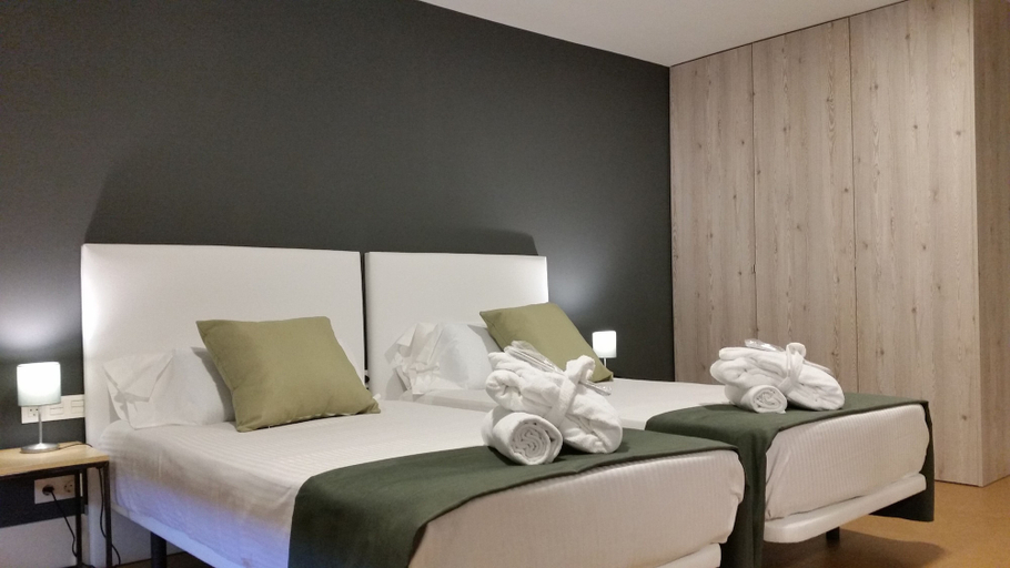 Bedroom 4, Balneario de Ledesma, Salamanca