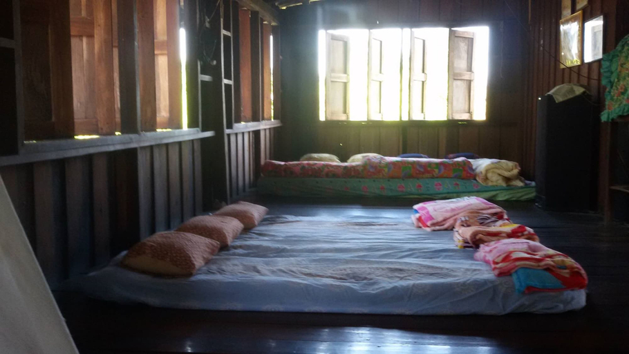Bedroom 3, P'Ta Homestay, Muang Phrae