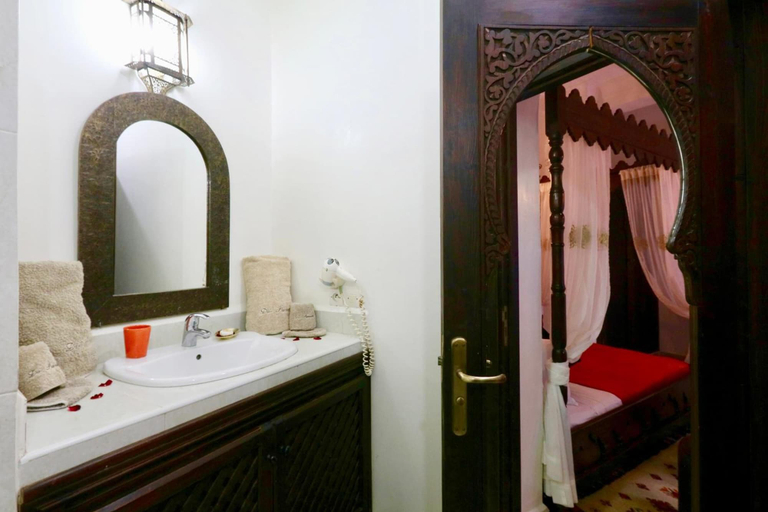 Bathroom 4, Dar Pamella, Marrakech
