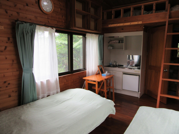 Bedroom 5, Yambarunomori, Ōgimi