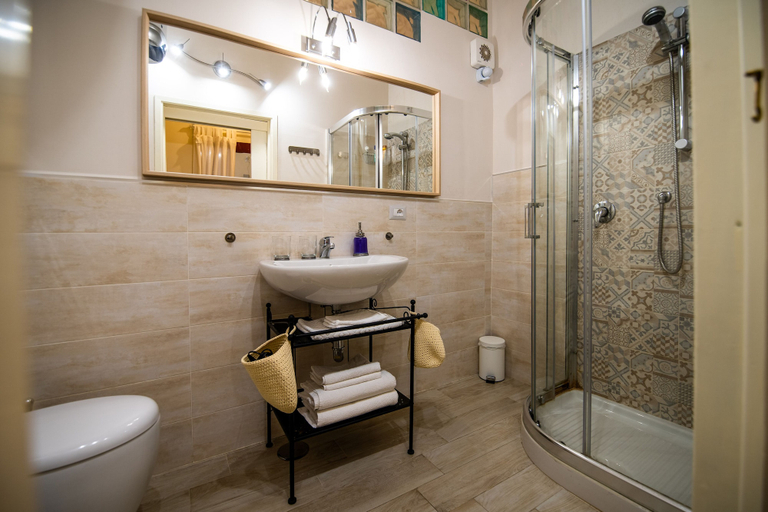 Bathroom 5, B&B Terre Dipinte, Salerno