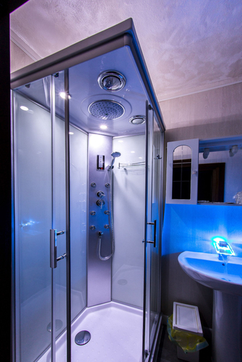 Bathroom 3, Quari Hotel Restaurant & Pizza, Verona
