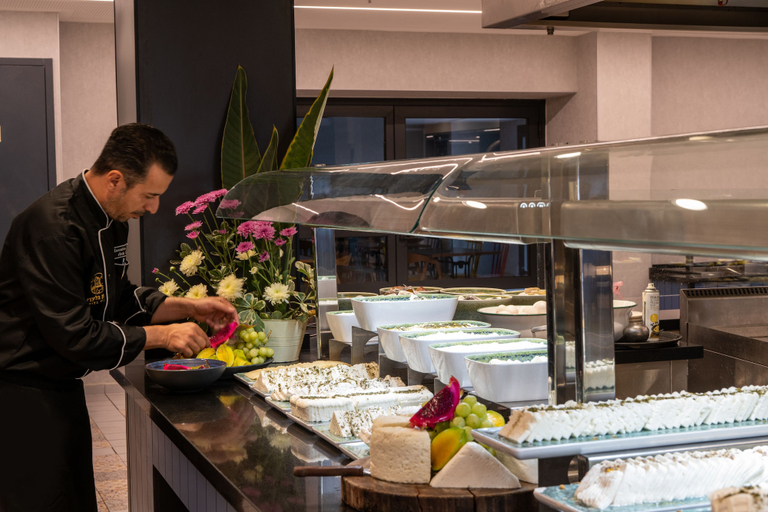 Food & Drinks 5, Kfar Gil'adi