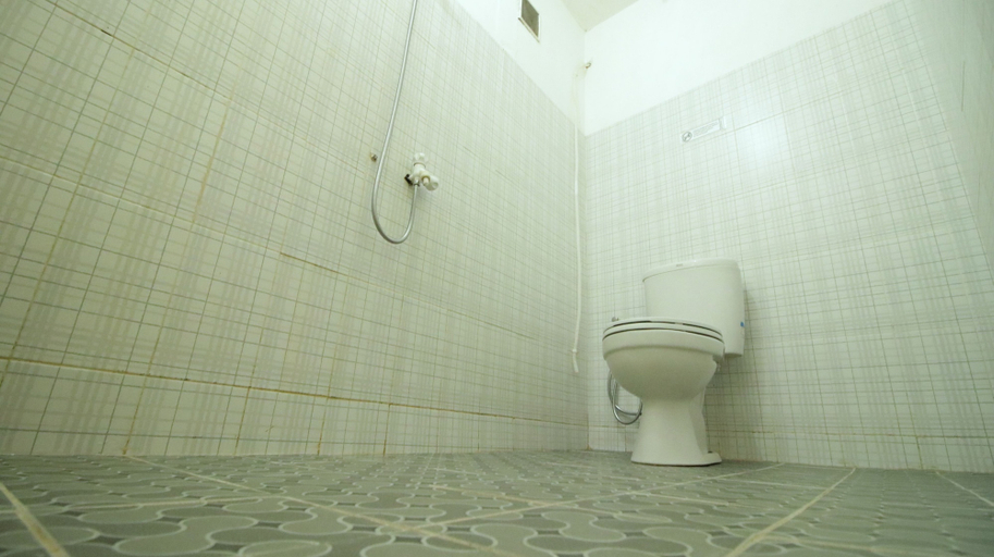 Bathroom, D'Java Homestay Lempuyangan By The Grand Java, Yogyakarta