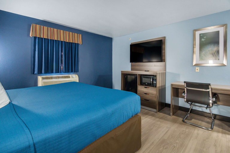 Bedroom 3, Rodeway Inn Carrollton I-35E, Dallas