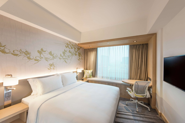 Bedroom 3, Hilton Garden Inn Singapore Serangoon, Singapura