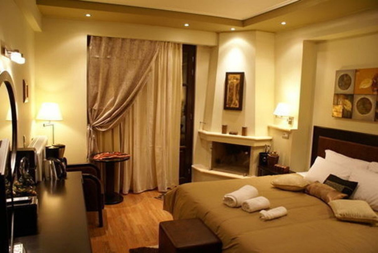 Bedroom 2, Kaloneri Rooms, Peloponnese