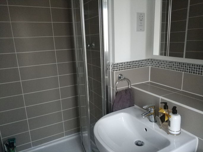 Bathroom 3, Meadows Lodge, Cambridgeshire