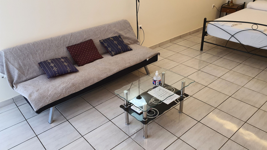 Bedroom 2, TK2 George Apartments by the Airport, Attica