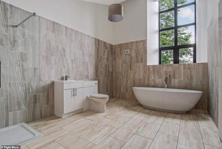 Bathroom 3, East Church House, South Lanarkshire