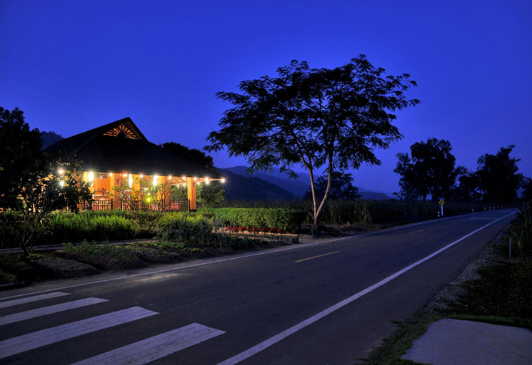 Exterior & Views 2, Rai Saeng Arun Resort, Chiang Khong