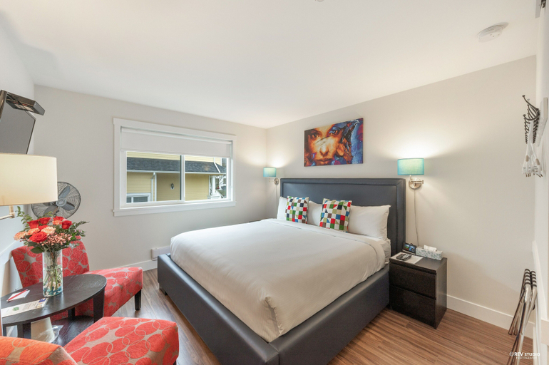 Bedroom 4, Queens Hotel, Greater Vancouver