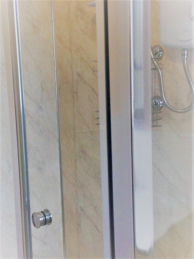 Bathroom 4, Dunroamin, Highland