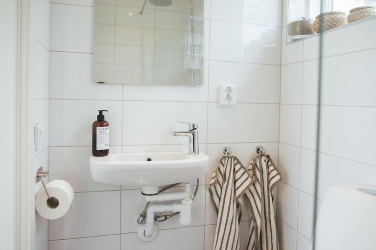 Bathroom 4, Johanna's Hotel, Varberg