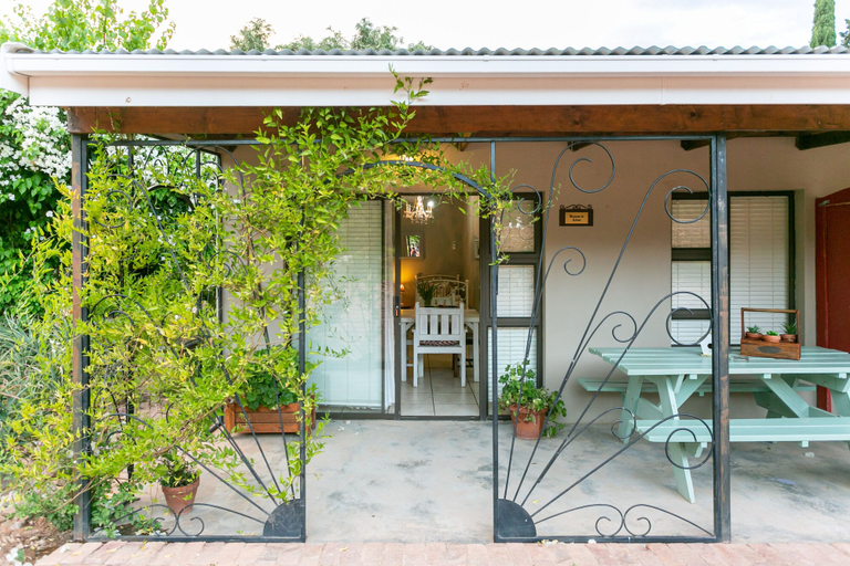 Exterior & Views 2, Die Fonteine Country Guesthouse and Glamping, Eden