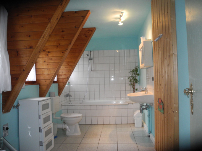 Bathroom 3, Feriendorf Finnhütte, Görlitz
