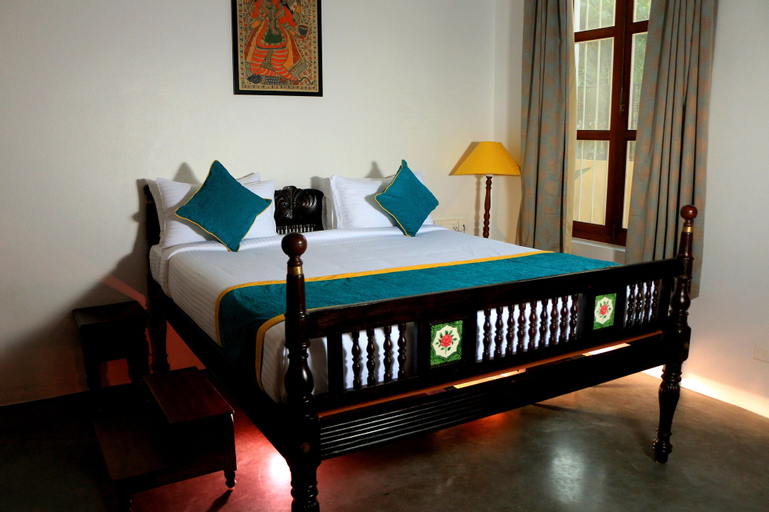Bedroom 3, La Taara, Viluppuram