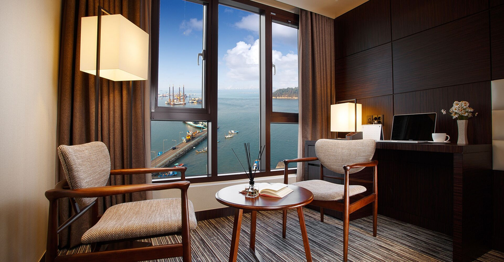 Others 4, Stellar Hotel, Jung