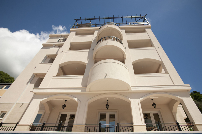 Exterior & Views 2, Casa Mia Rooms and Apartments