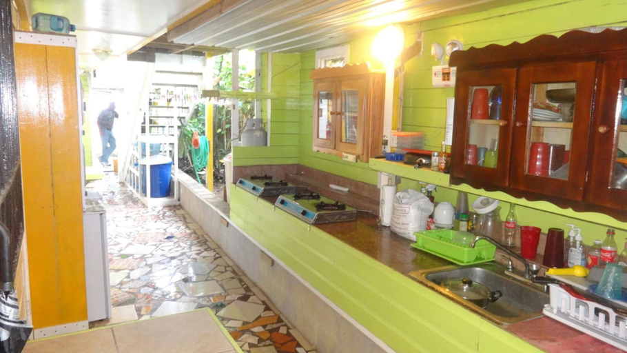 Food & Drinks, Cocopele Inn