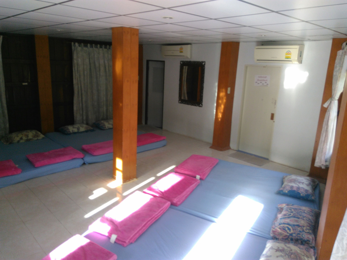 Bedroom 2, RueanPhen Homestay, Amphawa