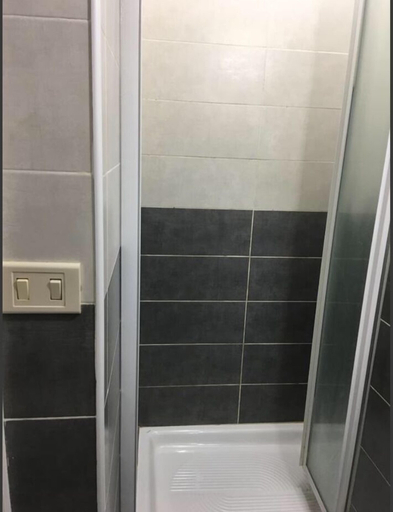 Bathroom 4, New Golden House, Rome