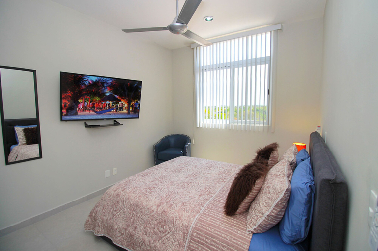 Bedroom 5, Riviera Towers 2BR & Pool, Cozumel