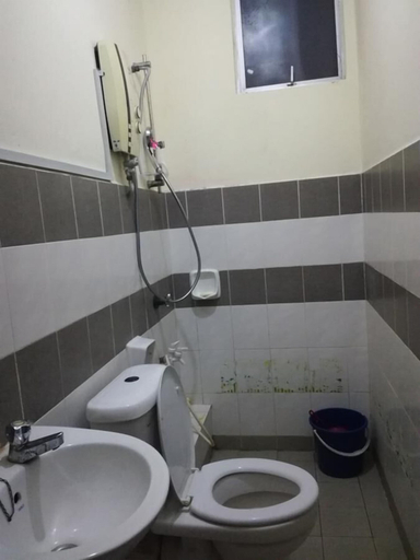 Bathroom, Sweet Angkasa Homestay, Kota Kinabalu