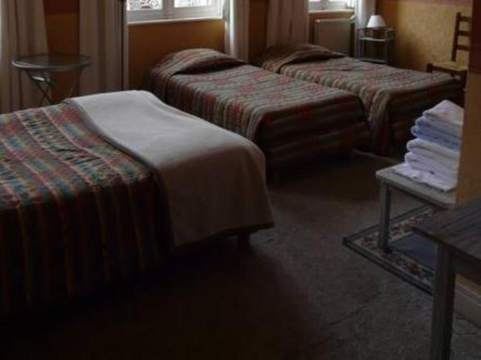 Bedroom 5, Hôtel Henri IV, Seine-Maritime