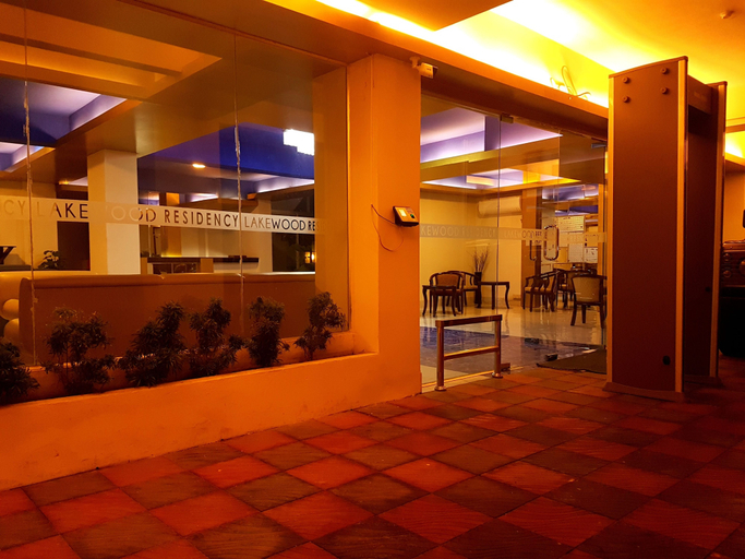 Food & Drinks 3, Lake Wood Residency, Dhaka