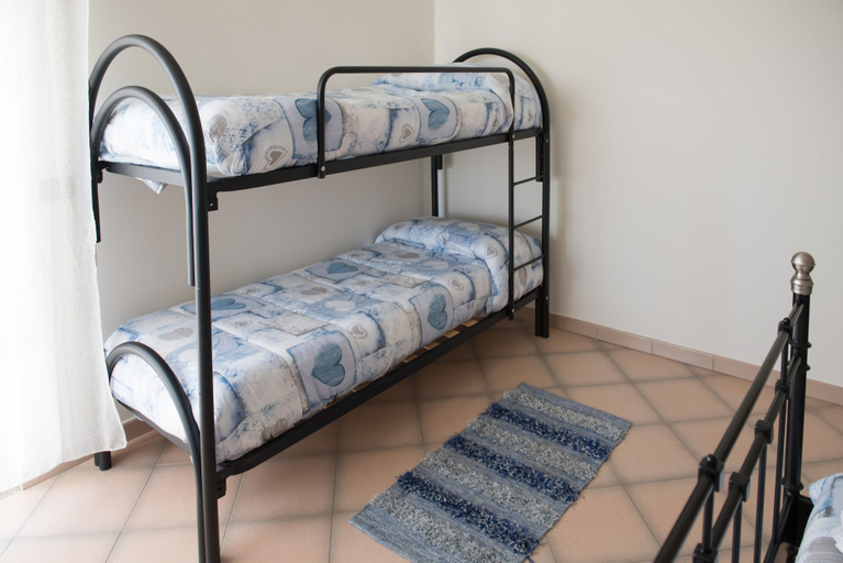 Bedroom 3, AreA DomuS, Napoli
