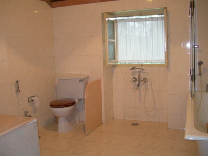 Bathroom 5, WelcomHeritage Connaught House, Sirohi