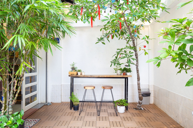 Hostie Saigon Wanderlust Home, District 1