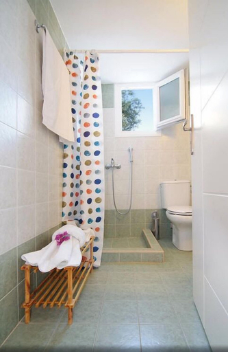 Bathroom 4, Nafsika Residences, North Aegean