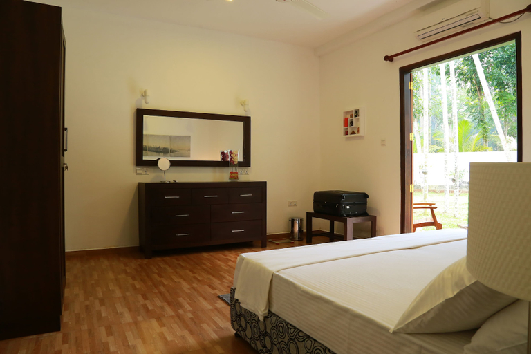 Bedroom 3, Hikka Resort, Hikkaduwa