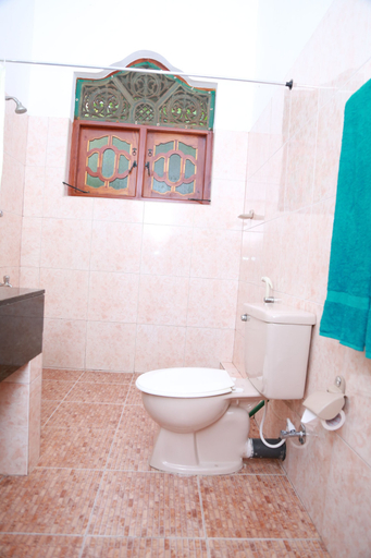Bathroom 4, Sumal Villa, Beruwala