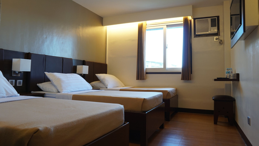 Bedroom 3, CBD Plaza Hotel, Naga City