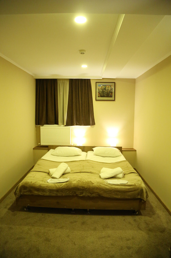 Bedroom 3, Hotel Reverence, Tbilisi