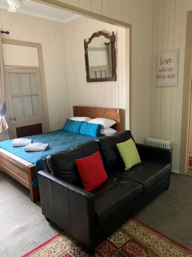 Others 5, Exchange Hotel Toogoolawah, Esk