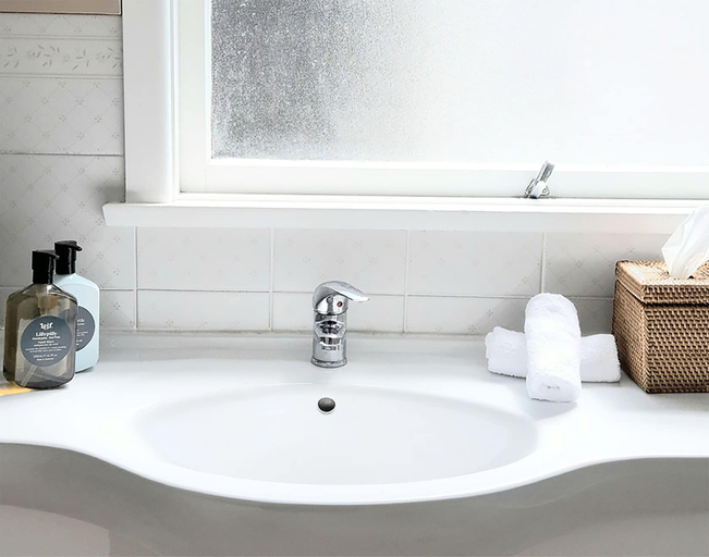 Bathroom 4, The Oaks Ranch, Eurobodalla