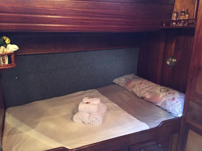 Bedroom 4, Caicco Akos, Venezia